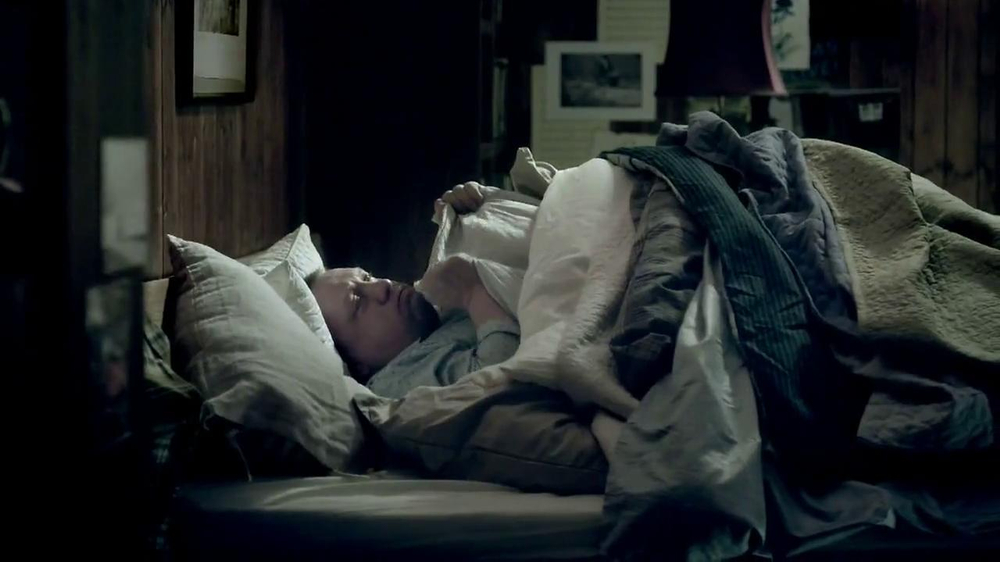 Vicks NyQuil Severe TV Commercial, 'Tissues' iSpot.tv