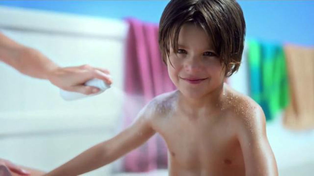 Neutrogena Wet Skin Kids Sunscreen Spray Commercial Televisivo