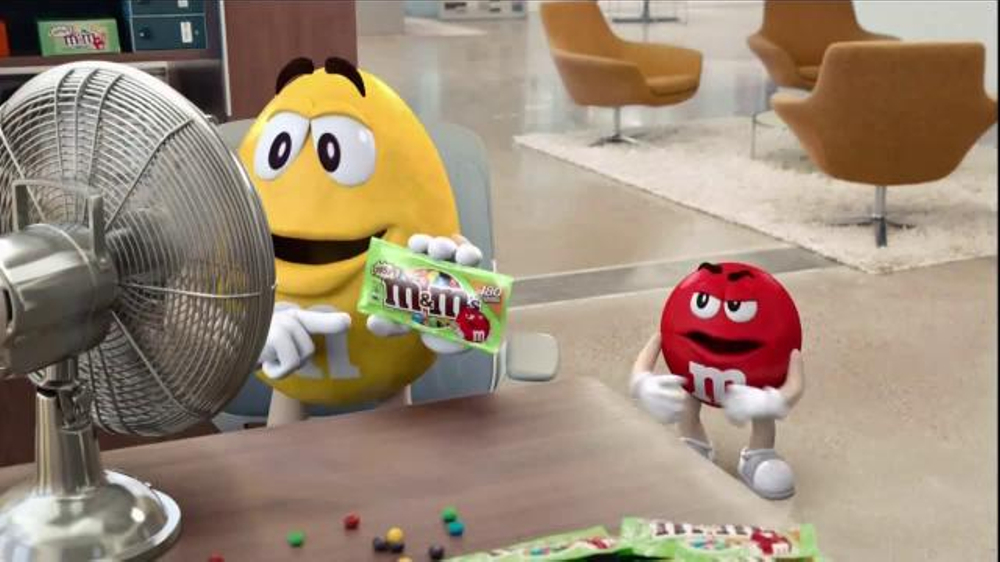 Crispy M&M's TV Commercial, 'Fans' iSpot.tv