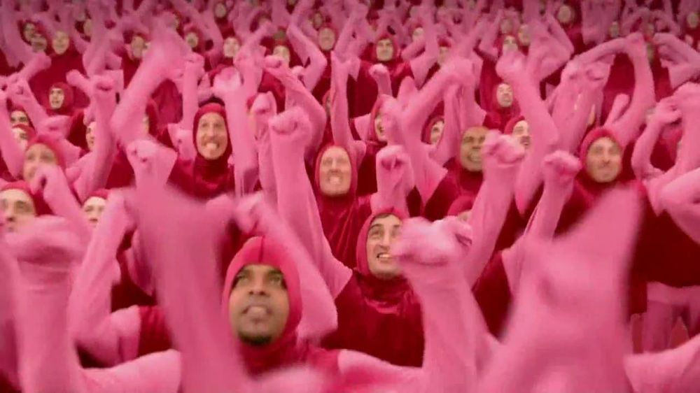 Snickers TV Spot For Snickers Ice Cream Bars Taste Buds - Screenshot 2