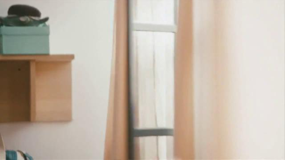 Benjamin Moore Natura TV Spot, 'Paint Safe Enough for Your Family