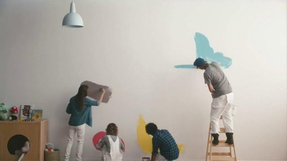 Benjamin Moore Natura TV Spot, 'Paint Safe Enough for Your Family