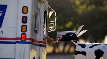 USPS Priority Mail TV Spot, 'Priority: You'