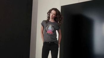 Olay Commercial Actress | olay regenerist tv commercial your concert tee song by Olay Commercial Actress | olay regenerist tv commercial your concert tee song by