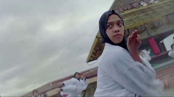 apple watch series 4 youtube ad song