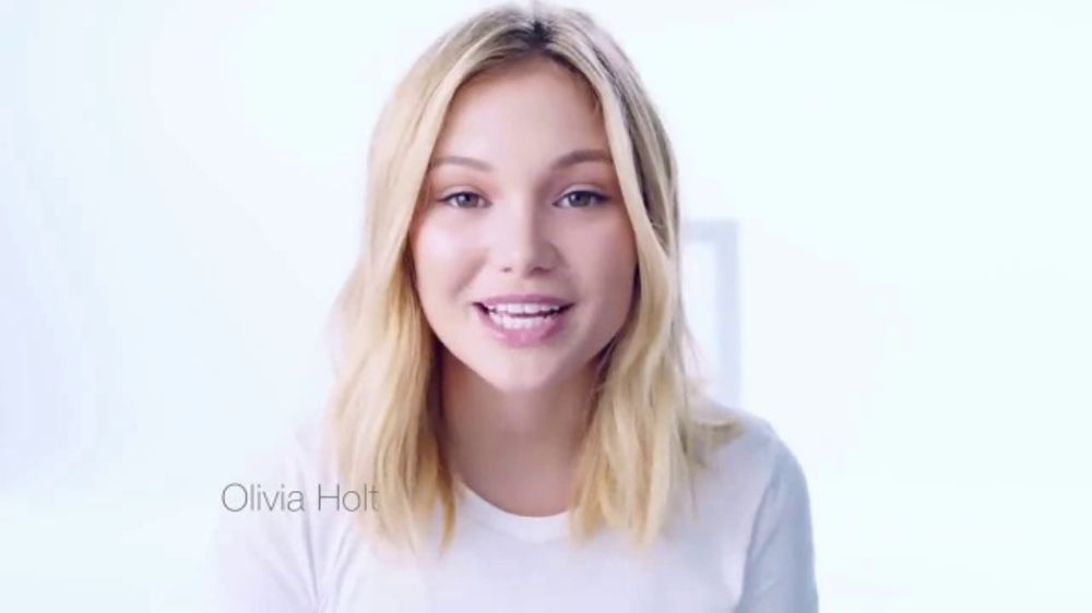 Neutrogena Light Therapy Acne Mask TV Commercial, 'Clear Skin' Feat. Olivia Holt