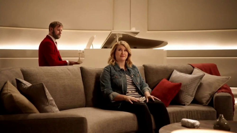 Chipotle Mexican Grill TV Commercial, 'Real as It Gets Husband' Ft