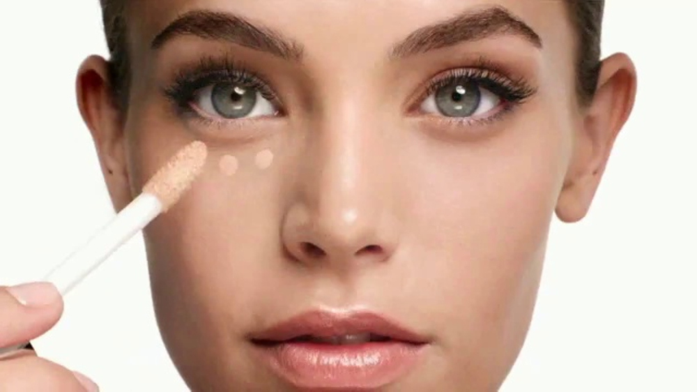 Clinique Beyond Perfecting TV Commercial, 'Foundation and Concealer in One'