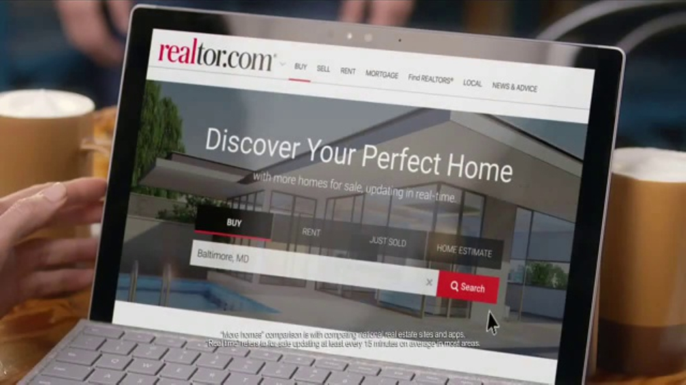 TV Commercial, 'Cafe & the NotYous' Featuring Elizabeth